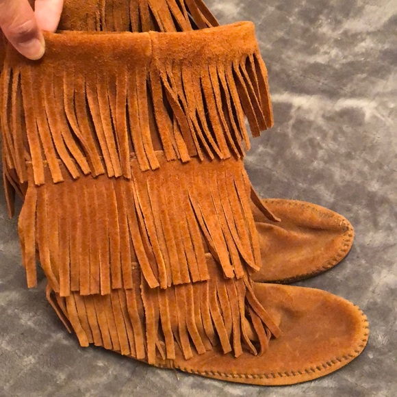 Minnetonka Fringe Leather Boots - Picture 2 of 6